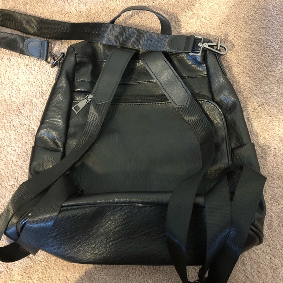 vegan leather backpack - Picture 4 of 4